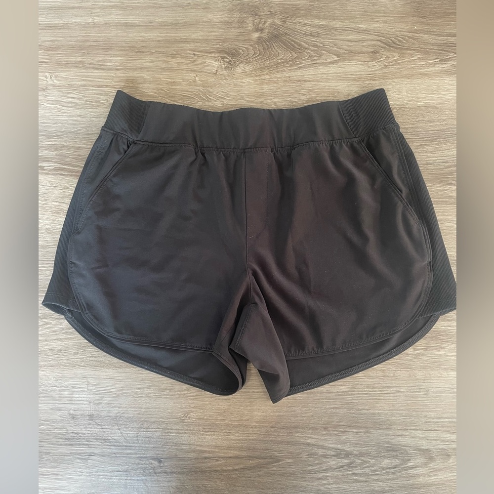 !!Lowest Price - Black Stretchy Athletic shorts!!